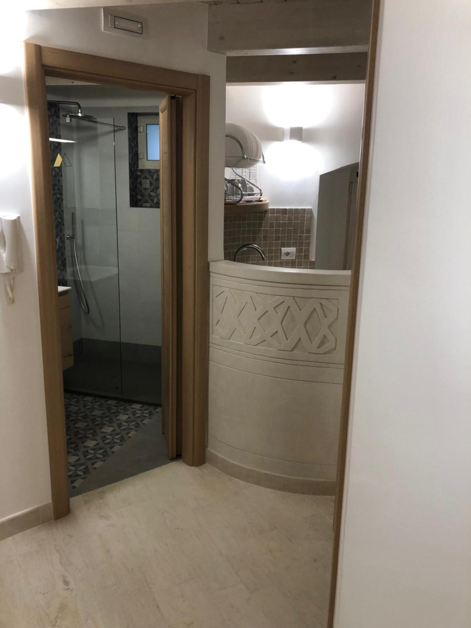 More Apartments Il Ferrarese2 Бари Стая снимка